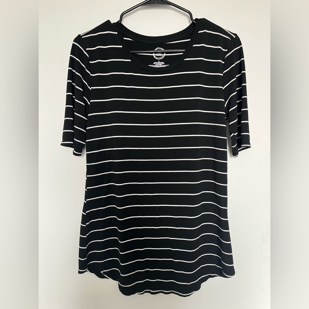 Maurices 24/7 Black & White Striped T-Shirt